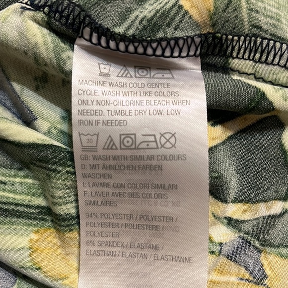 G.I.L.l. Pull-On Elastic-Waist Wide Leg Jumpsuit with Slits, Tropical Print | 1X - Picture 9 of 10